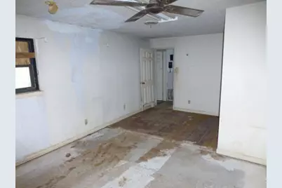 619 N Avenue A, Springtown, TX 76082 - Photo 12