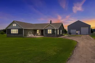 110 Highview Rd, Ennis, TX 75119 - Photo 8
