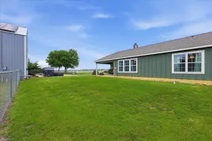 110 Highview Rd, Ennis, TX 75119 - Photo 34