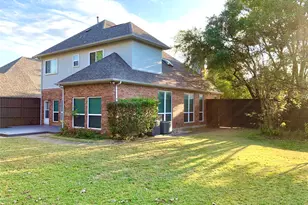 1410 Indian Lake Trail, Carrollton, TX 75007 - Photo 20