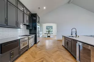 3221 S Glenbrook Dr, Garland, TX 75041 - Photo 10