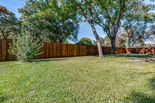 3221 S Glenbrook Dr, Garland, TX 75041 - Photo 38