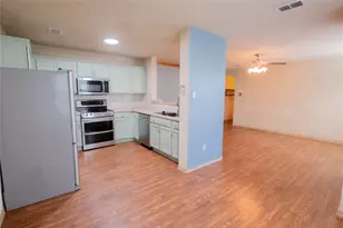 10716 Edgewest Terrace, Fort Worth, TX 76108 - Photo 12