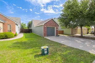 10716 Edgewest Terrace, Fort Worth, TX 76108 - Photo 2