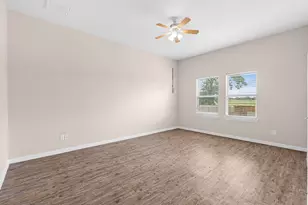 710 Woodcrest Dr, Ennis, TX 75119 - Photo 8