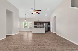 710 Woodcrest Dr, Ennis, TX 75119 - Photo 4