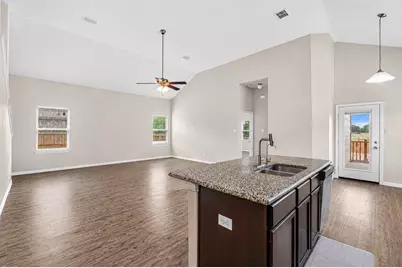 710 Woodcrest Drive, Ennis, TX 75119 - Photo 6