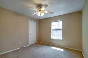 1918 Lee Dr, Denton, TX 76209 - Photo 16
