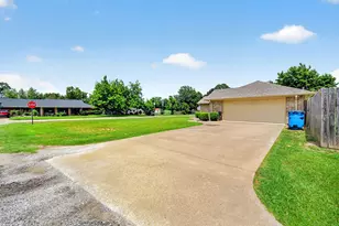 220 Ebony Pl, Van, TX 75790 - Photo 6