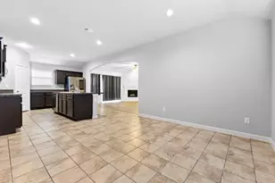 2131 Candace Dr, Lancaster, TX 75146 - Photo 10