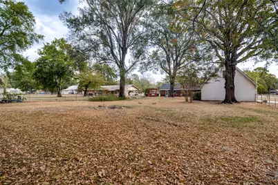 401 N Main Street, Bogata, TX 75417 - Photo 36