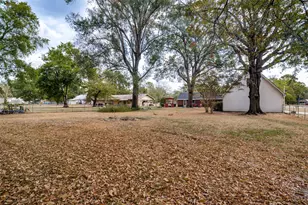 401 N Main St, Bogata, TX 75417 - Photo 36
