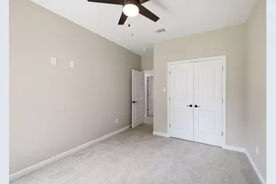 304 Evans Street, Cleburne, TX 76031 - Photo 18