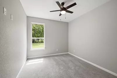 304 Evans Street, Cleburne, TX 76031 - Photo 16