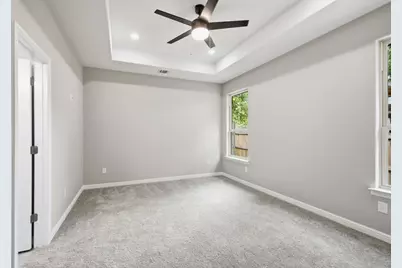 304 Evans Street, Cleburne, TX 76031 - Photo 20