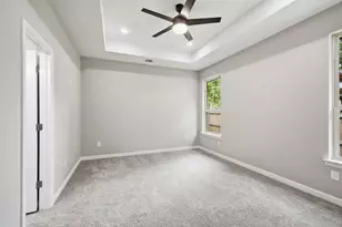 304 Evans St, Cleburne, TX 76031 - Photo 20