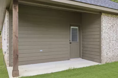 304 Evans Street, Cleburne, TX 76031 - Photo 28