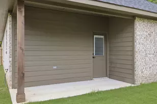 304 Evans St, Cleburne, TX 76031 - Photo 28