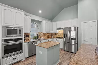 9109 Hogan Drive, Rowlett, TX 75089 - Photo 10