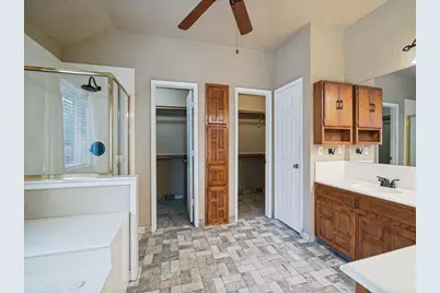 9102 Barton Creek Drive, Rowlett, TX 75089 - Photo 14