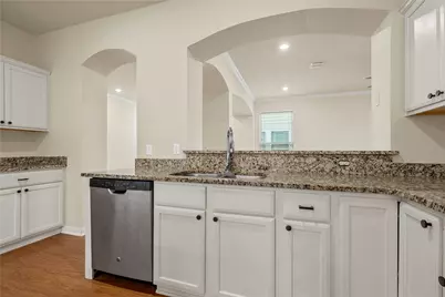 10249 Biltmore Drive, Waco, TX 76708 - Photo 10