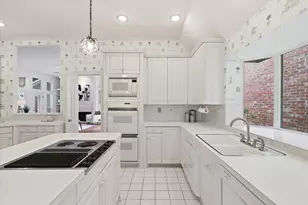 5750 Encore Dr, Dallas, TX 75240 - Photo 16