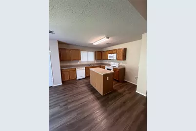 111 Palm Drive, Lancaster, TX 75146 - Photo 4