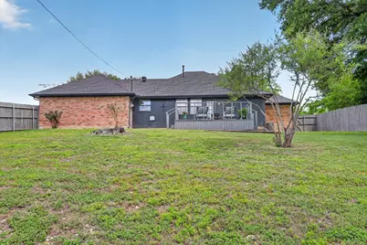 1002 Capetown Drive, Grand Prairie, TX 75050 - Photo 24