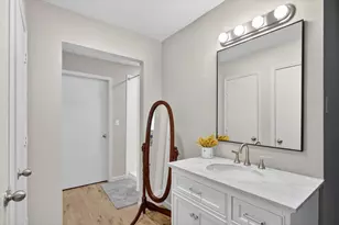 1002 Capetown Dr, Grand Prairie, TX 75050 - Photo 16