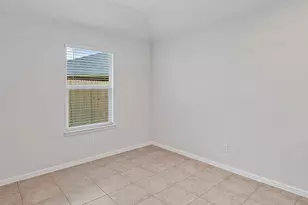 333 Beekeeper Dr, Fort Worth, TX 76131 - Photo 6