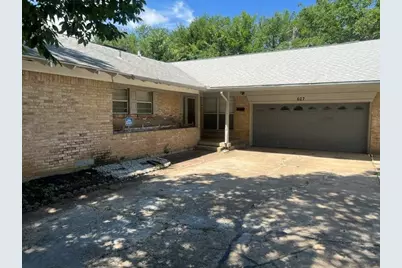 627 Kingston Drive, Irving, TX 75061 - Photo 2