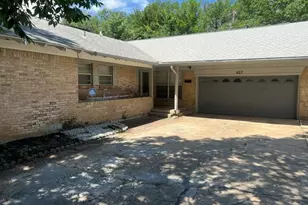 627 Kingston Dr, Irving, TX 75061 - Photo 2