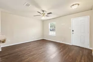 1332 Glen Garden Dr, Fort Worth, TX 76104 - Photo 10