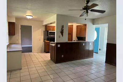 3810 Crater Lake Court, Irving, TX 75062 - Photo 4