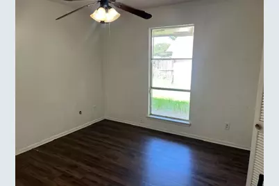 3810 Crater Lake Court, Irving, TX 75062 - Photo 10