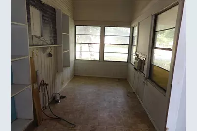 701 N Magnolia Avenue, Hubbard, TX 76648 - Photo 12