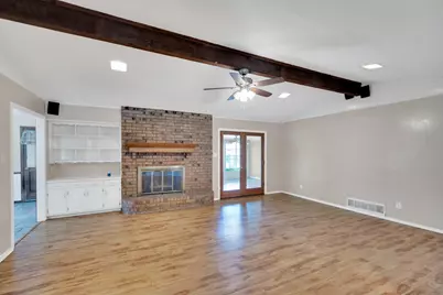 1710 Williamsburg Circle, Ennis, TX 75119 - Photo 8