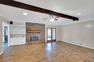 1710 Williamsburg Cir, Ennis, TX 75119 - Photo 8