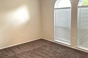 5814 Cedar Ridge Dr, Arlington, TX 76017 - Photo 16