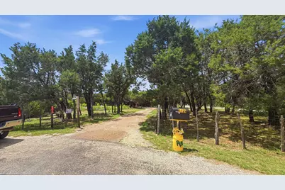 1129 County Road 306B, Rainbow, TX 76077 - Photo 14