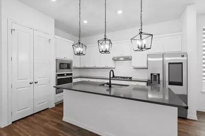211 Harper Street, Irving, TX 75063 - Photo 4