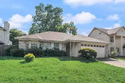 6010 Maple Leaf Drive, Arlington, TX 76017 - Photo 2