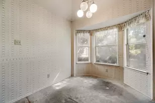 6010 Maple Leaf Dr, Arlington, TX 76017 - Photo 12