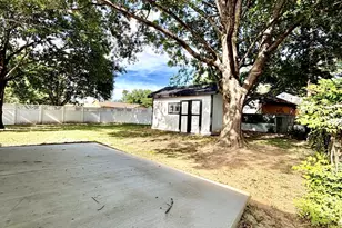 7000 Park Pl Dr, Richland Hills, TX 76118 - Photo 30