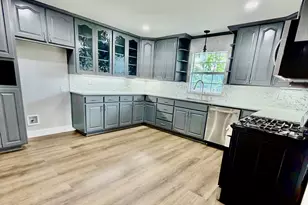 7000 Park Pl Dr, Richland Hills, TX 76118 - Photo 10