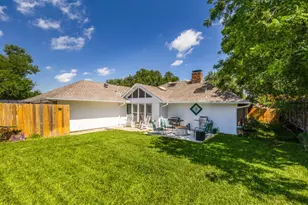 1207 Magnolia Dr, Carrollton, TX 75007 - Photo 24