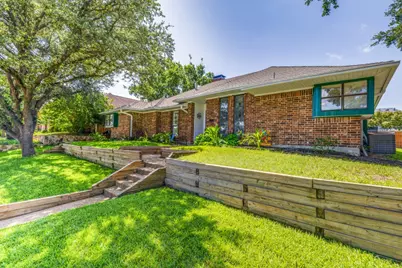 1207 Magnolia Drive, Carrollton, TX 75007 - Photo 2