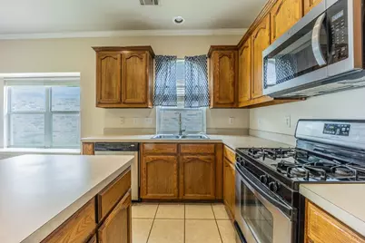 6418 Miranda Drive, Fort Worth, TX 76131 - Photo 4