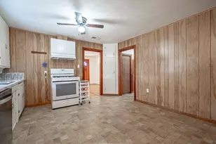 610 N Camden St, Dublin, TX 76446 - Photo 8