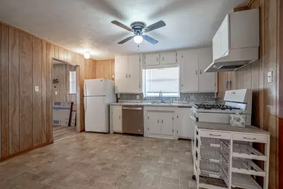 610 N Camden Street, Dublin, TX 76446 - Photo 6